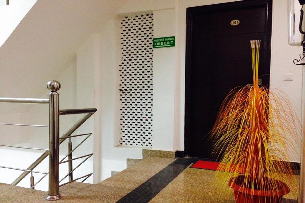 Hotel Saya Deluxe Near New Delhi Railway Station ' Экстерьер фото
